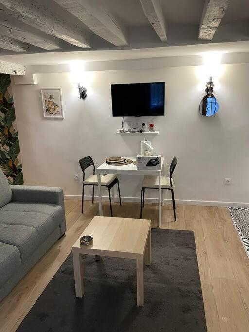 Appartement Confortable - Opera - Place De La Madeleine - Saint Martin - 4 Pers ปารีส ภายนอก รูปภาพ